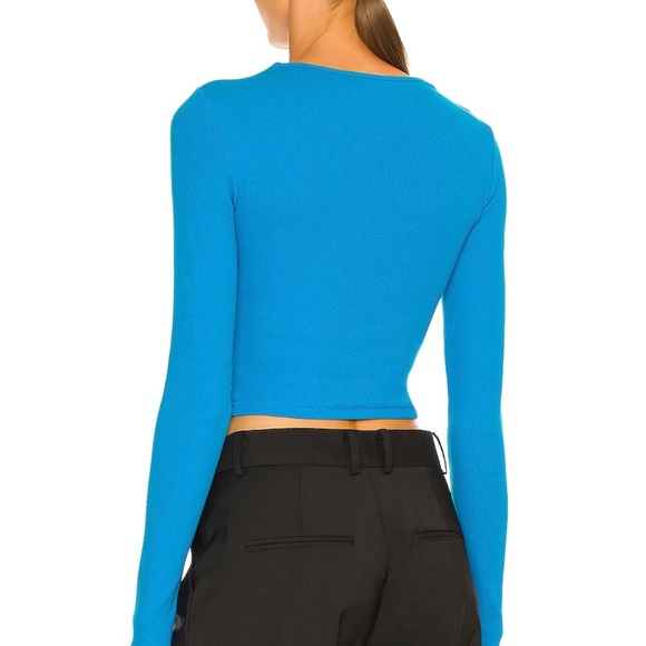 Blue top - Picture 2 of 2